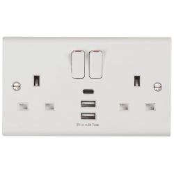 13A 2G SWITCHED SOCKET USB